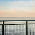 Zefyros Sea View 3*