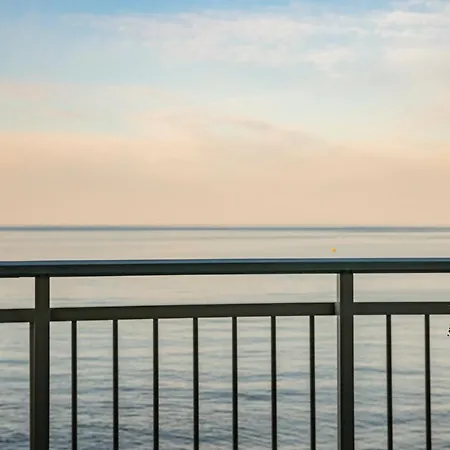 Zefyros Sea View 3*