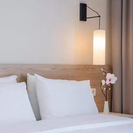 Zefyros Sea View فندق 3*