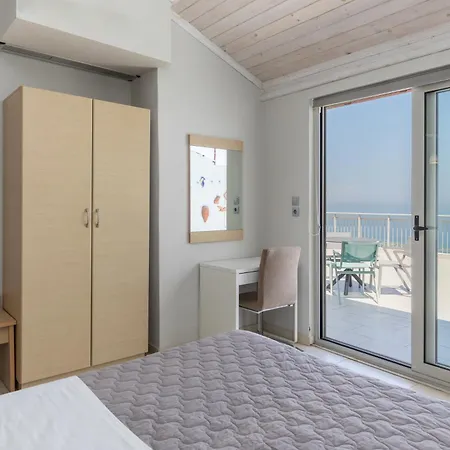 فندق Zefyros Sea View