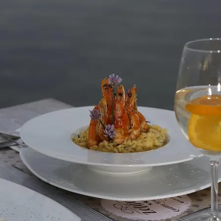 فندق Zefyros Sea View