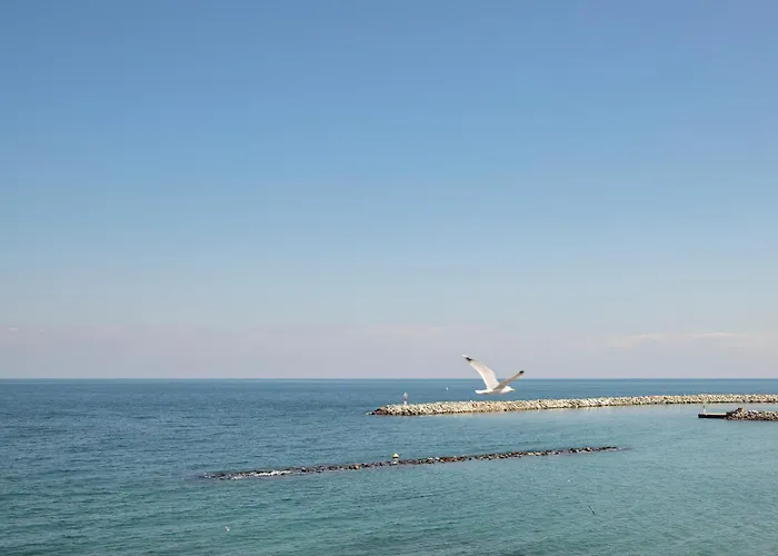 Zefyros Sea View Hotel 3*