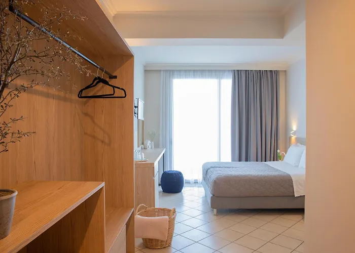 Zefyros Sea View بلاتامونيس