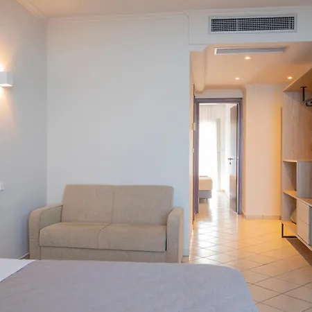 Zefyros Sea View Hotel 3*