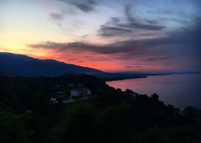 Отель Zefyros Sea View